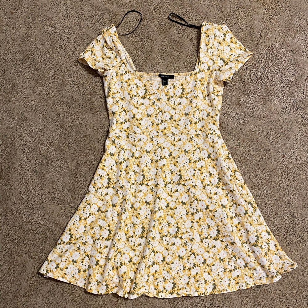 Forever 21 yellow flower Sumer dress